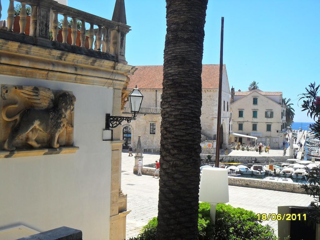 Apartment Lilly With Amazing City View Hvar Town Værelse billede